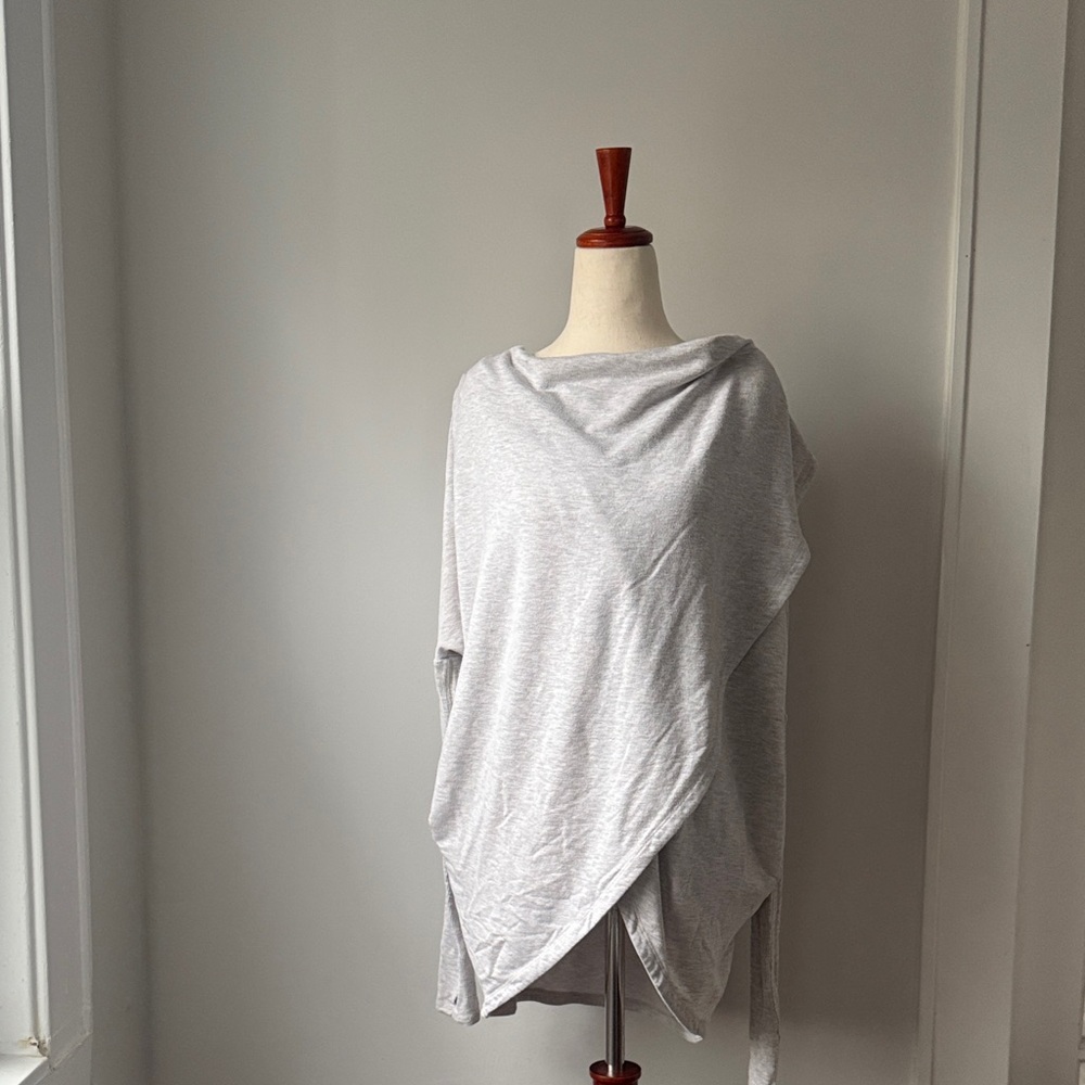 Athleta Heather Gray Asymmetrical Hoodies size XS Purana Wrap sweatshirt